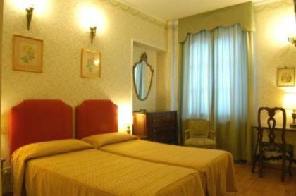 Hotel Hermitage - image 17