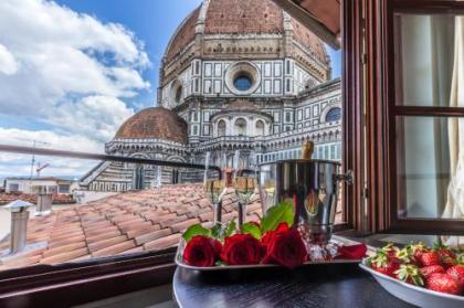 Hotel Duomo Firenze - image 1