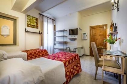 Hotel Collodi Firenze - image 15