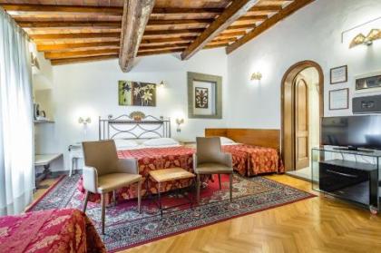 Hotel Collodi Firenze - image 5