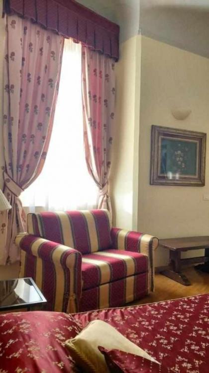 Tornabuoni La Petite Suite - image 6