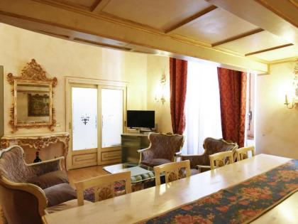 Picturesque Apartment in Florence Town Centre - image 1