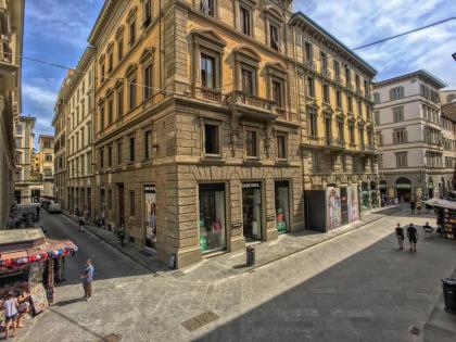 Picturesque Apartment in Florence Town Centre - image 12