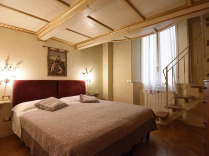 Picturesque Apartment in Florence Town Centre - image 5