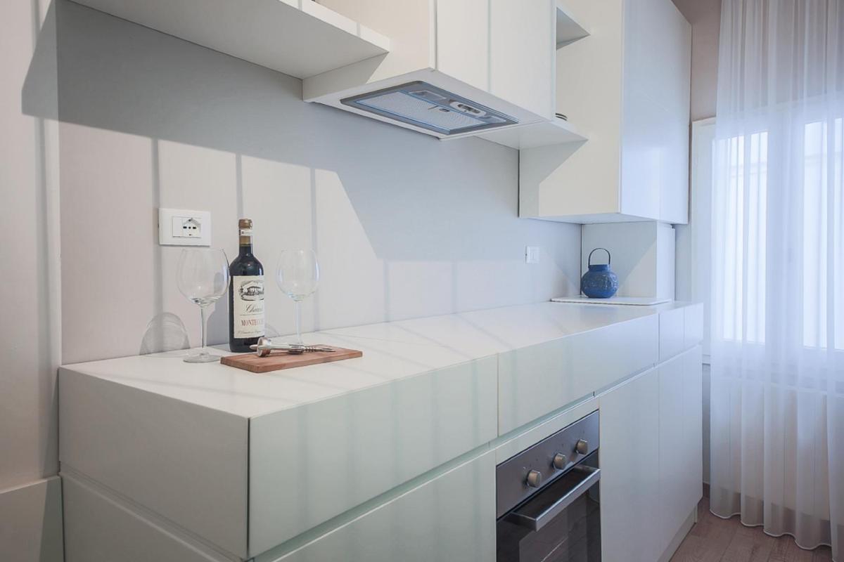 Apartments Florence - Pinzochere White - image 3