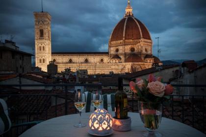 Casa di Dante-Roof Terrace - image 10