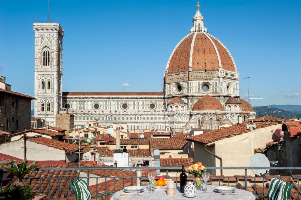 Casa di Dante-Roof Terrace - image 6