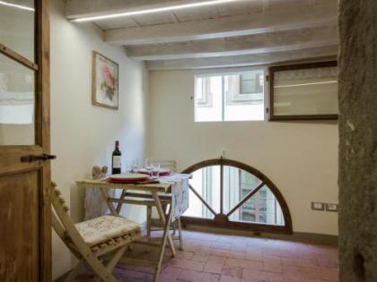 Charming and cozy apartment via Maggio - image 14