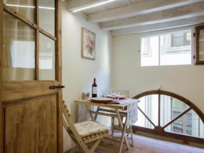 Charming and cozy apartment via Maggio - image 15