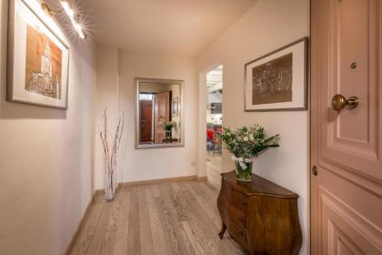 Bandinelli Apartment - image 11