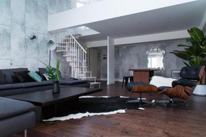 Industia Loft Apartment - image 1