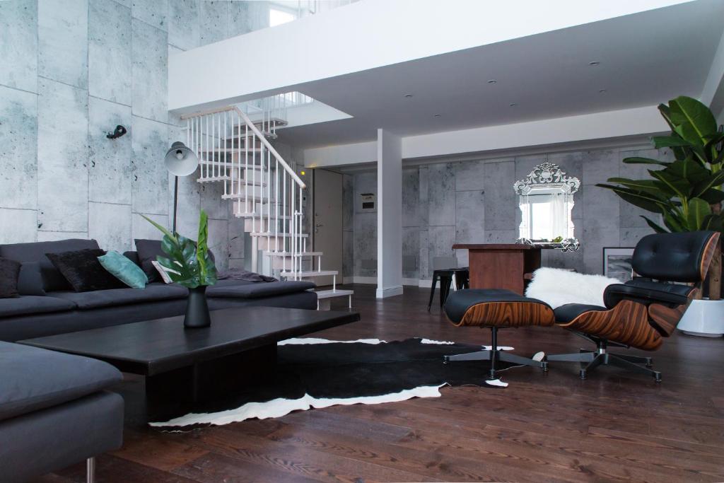 Industia Loft Apartment - main image