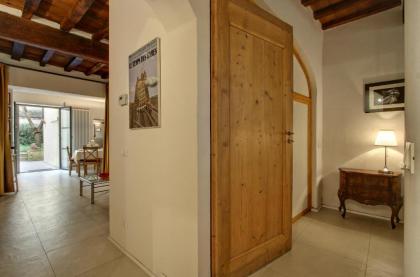 Il Tulipano Apartment With Patio - image 15