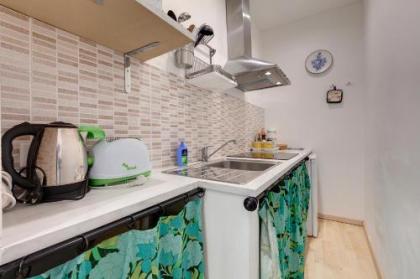 Faenza Apartment - image 17