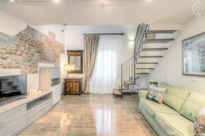 Signoria Elegant Apartment - image 6