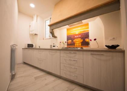 Visit Florentia Apartment - image 2