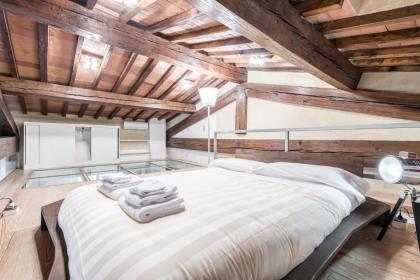 Duomo Luxury Loft - image 11