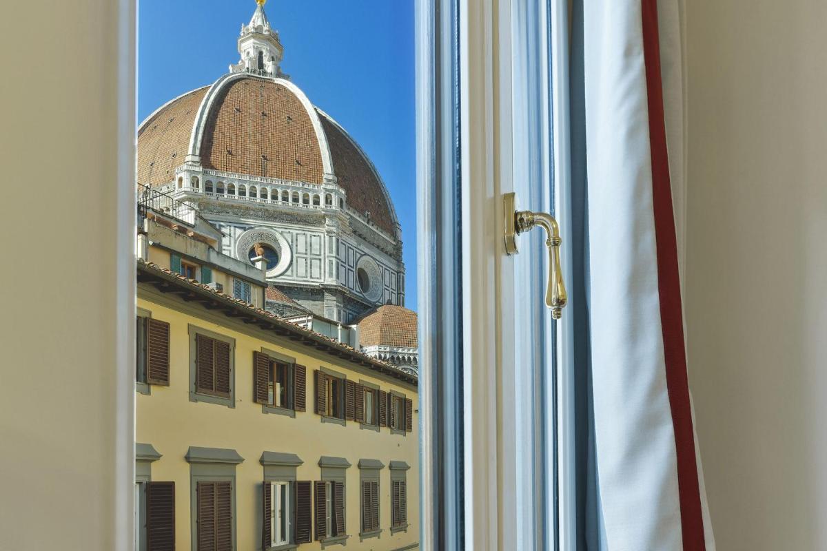 Apartments Florence - In Duomo - image 2