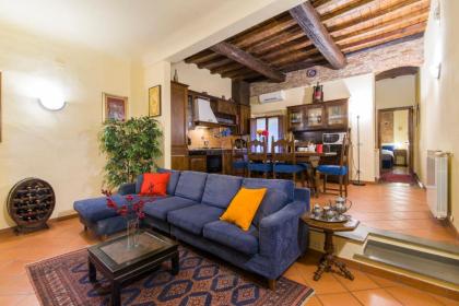 Florence Ariento Romantic Apartment - image 2