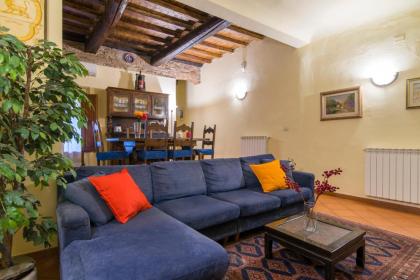 Florence Ariento Romantic Apartment - image 6