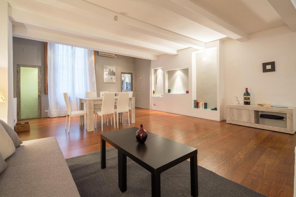 Serragli Loft - image 4