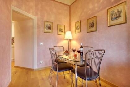 Romantic apartment in the heart of Florence - image 5