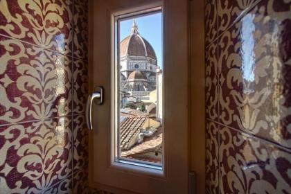 Romantic apartment in the heart of Florence - image 9