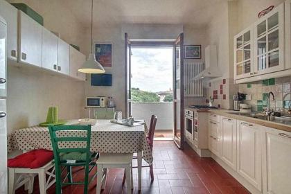 Frati Bigi With Two Bedrooms And Parking - image 14