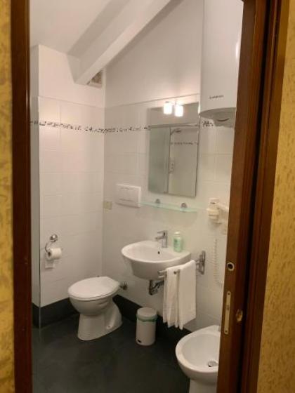 1 bedroom flat for 4 persons - image 16