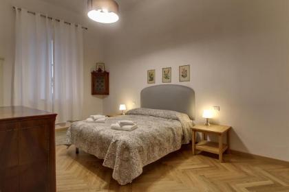 Piazza Mentana Apartment - image 1