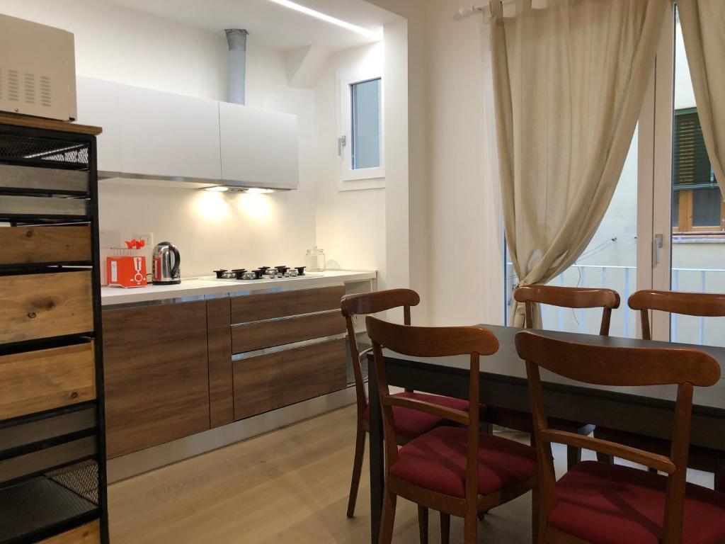 San Frediano Apartment - image 3