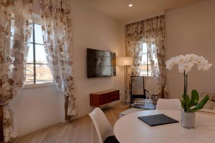 Donati Luxury Tower Suites - image 8