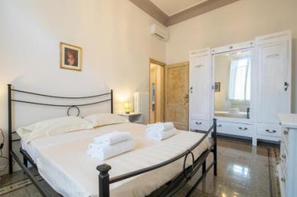 Santa Maria Novella 4 bedrooms - image 10