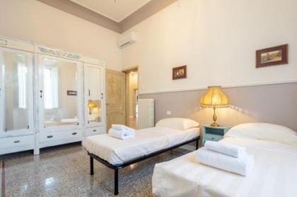 Santa Maria Novella 4 bedrooms - image 11