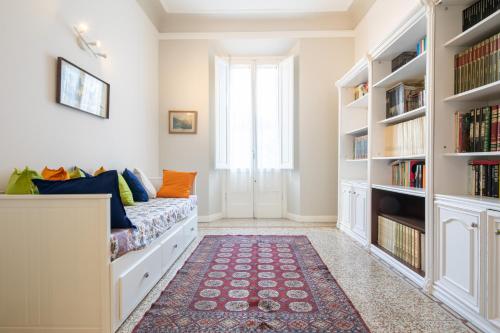 Santa Maria Novella 4 bedrooms - image 4