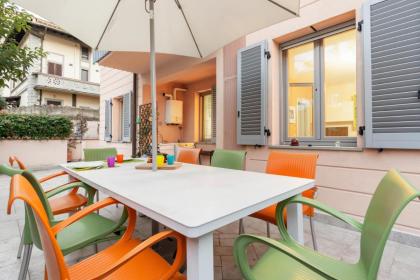 Colorful Boccaccio Apartment - image 5