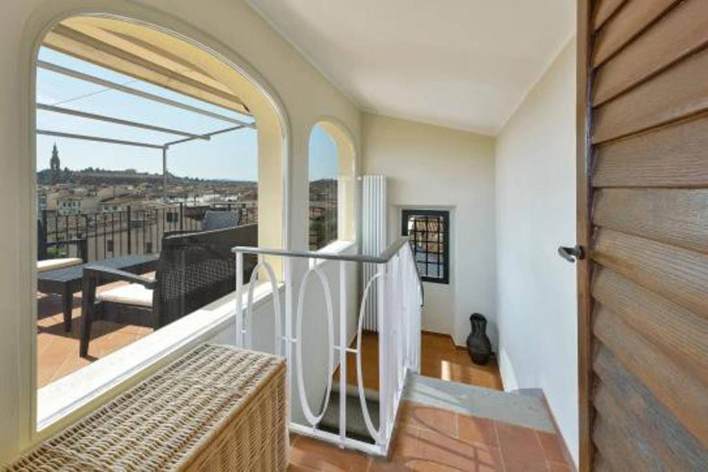 Apartments Florence Santa Croce Terrace Deluxe - image 5