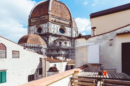 Arcieri's Home with Duomo View - Fancy Apartments - image 1