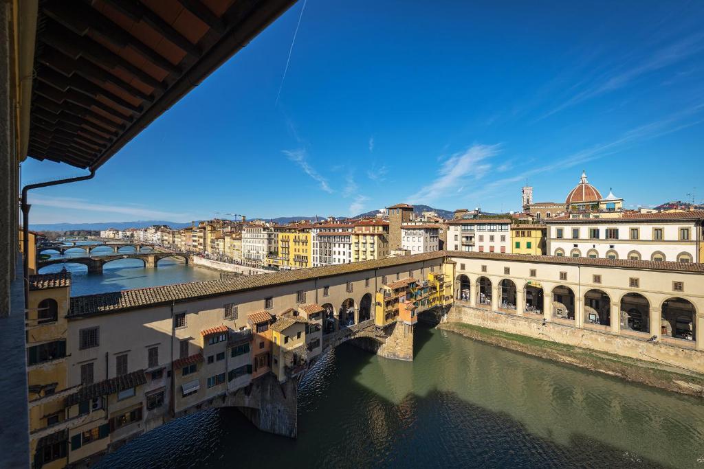 Apartments Florence - Dreams Over Ponte Vecchio - main image