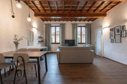 Elegant Green Apartment In San Gallo Firenze - image 10