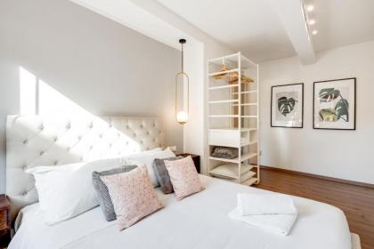 Santa Croce Flat - Modern Apartment - image 8