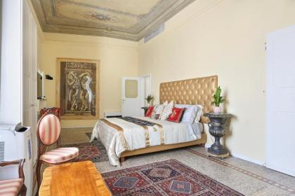 LULLABY suite near Palazzo Vecchio and Piazza Signoria -hosted by Sweetstay - image 1