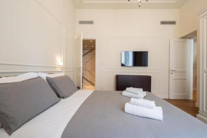 Florence Luxury Apartment al Duomo - image 9