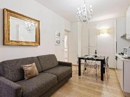 Stunning Apartment in the Heart of Florence - image 14