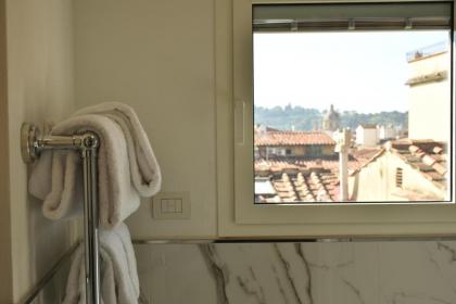 HR BEDROOMS IN FLORENCE - image 10