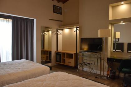 HR BEDROOMS IN FLORENCE - image 3