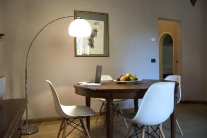 Apartments Florence - In the heart of Palazzo Guicciardini - image 6