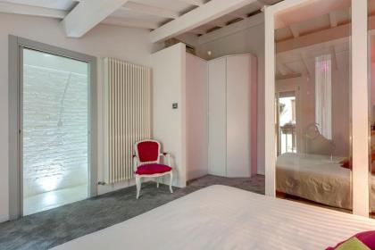 Mamo Florence - New Victor Apartment - image 17