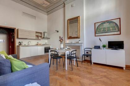 Mamo Florence - New Servi Apartment - image 15