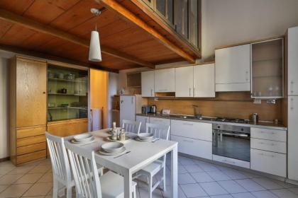 SANTA MARIA NOVELLA Bright and Modern Apartment - hosted by Sweetstay - image 14